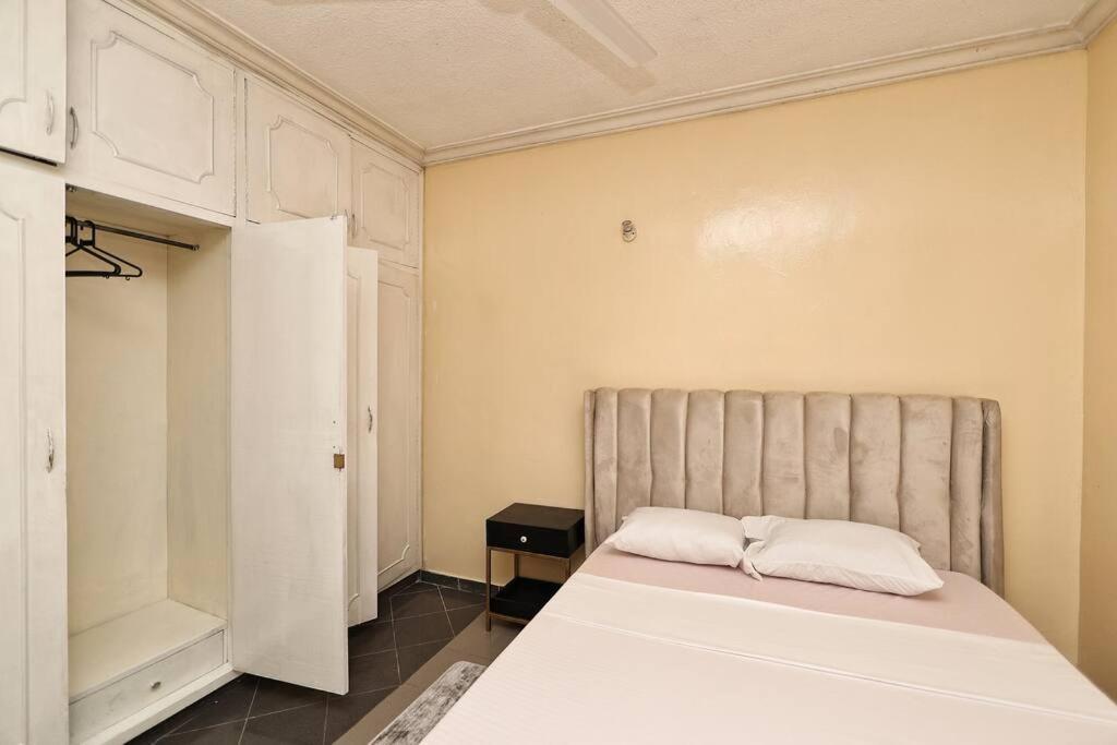 Two Bedroom Apartment, Cbd Apartment